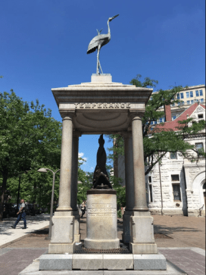 a statue of a person