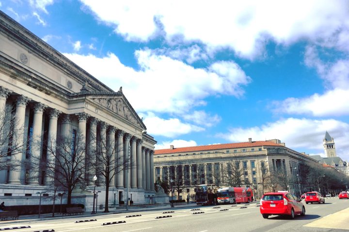 a car parked on the side of a building