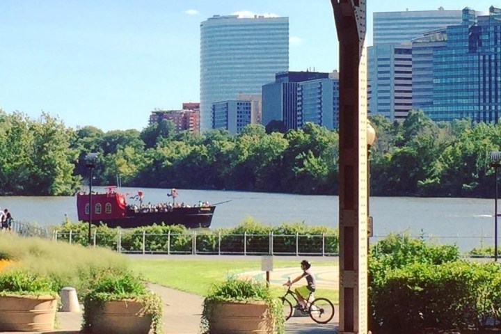 a bench in front of a building